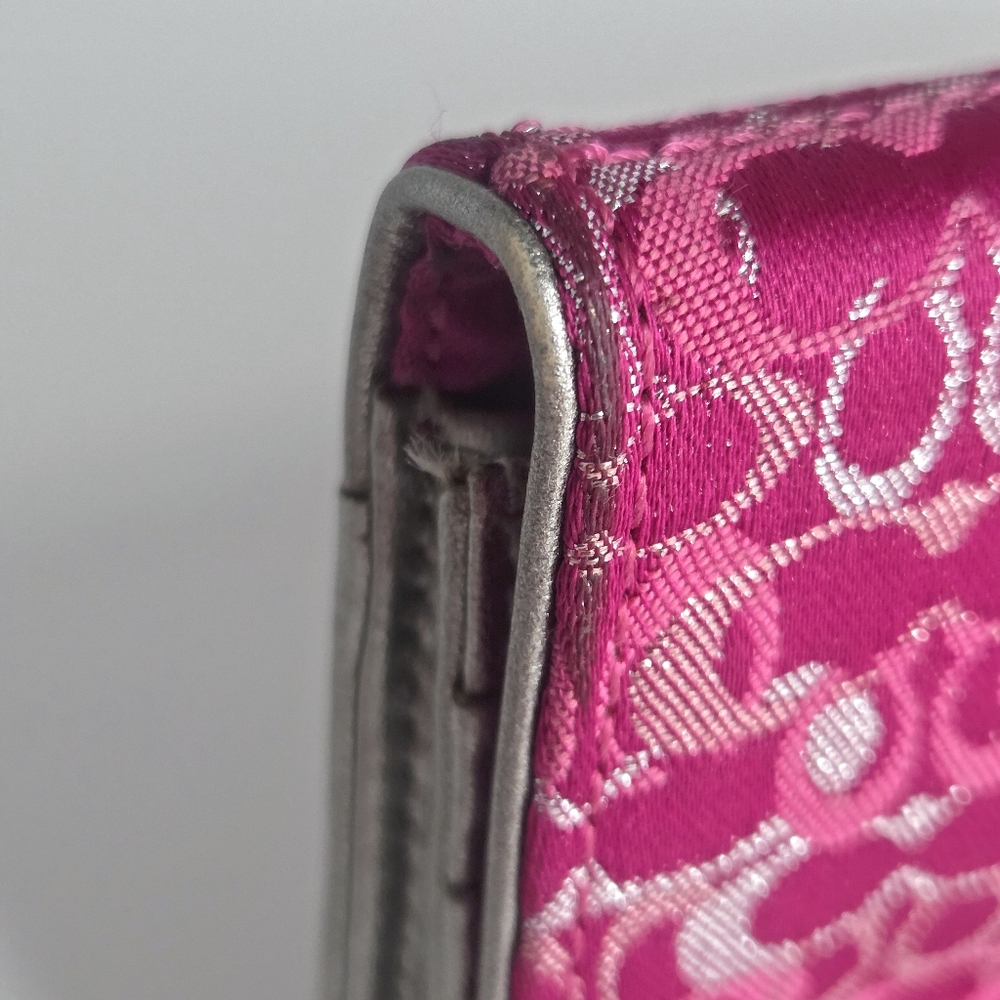 Coach Y2K Signature Optic Shimmer Pink Satin Eve Monogram Clutch Bag Vintage - Picture 9 of 9